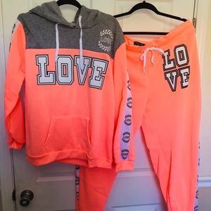 Love sweat outfit